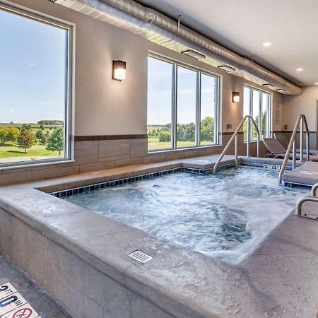 Sleep Inn & Suites Lancaster-Platteville Экстерьер фото