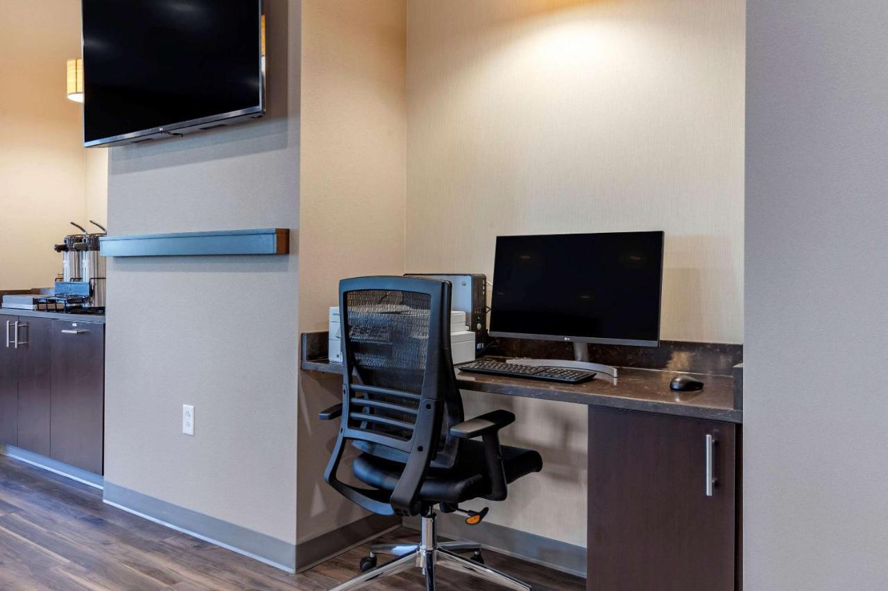 Sleep Inn & Suites Lancaster-Platteville Экстерьер фото