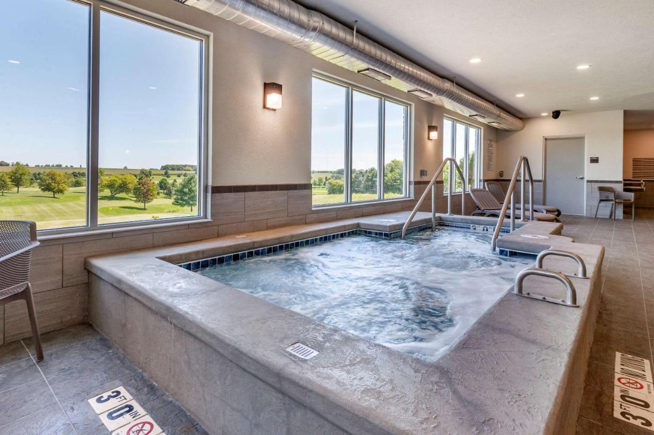 Sleep Inn & Suites Lancaster-Platteville Экстерьер фото